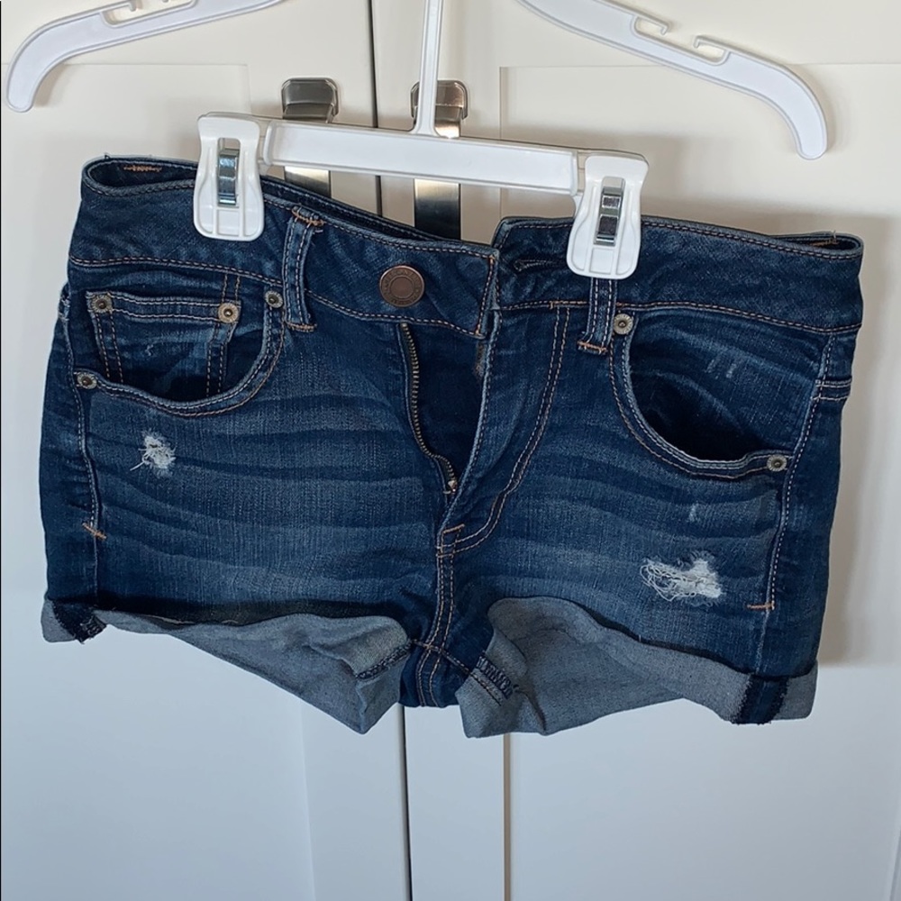 American eagle medium waisted jeans